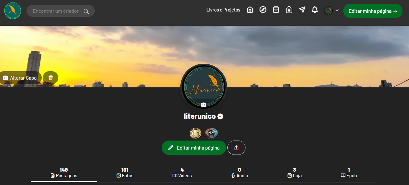 Uma das coisas que mais gosto de ter possibilitado com o Literunico são essas abas no perfil que mostram publicações com epub, seus produtos sendo vendidos na loja, as postagens em vídeos ou fotos e em breve, ao invés de compartilhamentos, vai ter o "depoimentos" (que vocês sabem bem o que é) e o "varal" do cordel. Uma aba no perfil onde você pode guardar o que encontrar de mais especial, com curtos comentários em texto, em um formato horizontal, em linhas.
Por fim, o espaço "Resenhas".