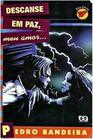O tema do Livro que apoia o #desafio de hoje é:
33 - Fale sobre um livro cujo desfecho para o casal principal te surpreendeu muito.

Eu adoro este livro! É outro infantojuvenil, mas esse eu li ainda quando era adolescente. Vira e mexe comento sobre ele com amigos e até sinto vontade de me aventurar a escrever para jovens quando penso nele. 
É uma história de terror típica, com uma tempestade e alguns jovens presos, à noite, em uma casa abandonada. Cada um deles conta uma daquelas lendas urbanas arrepiantes e o livro é composto destas histórias. Adoro a reviravolta do enredo, amo Pedro Bandeira!

#Link365TemasLivros