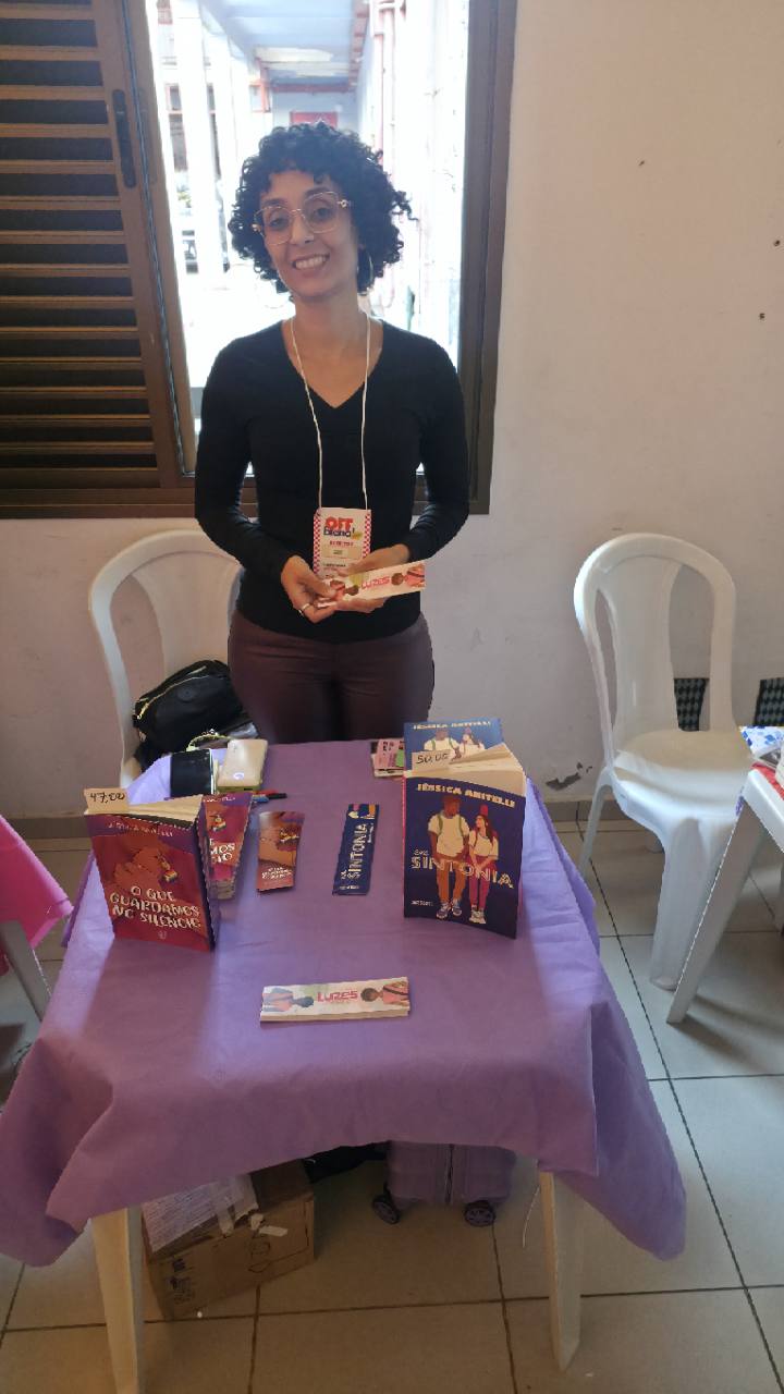 Jéssica Anitelli na OFF-Bienal