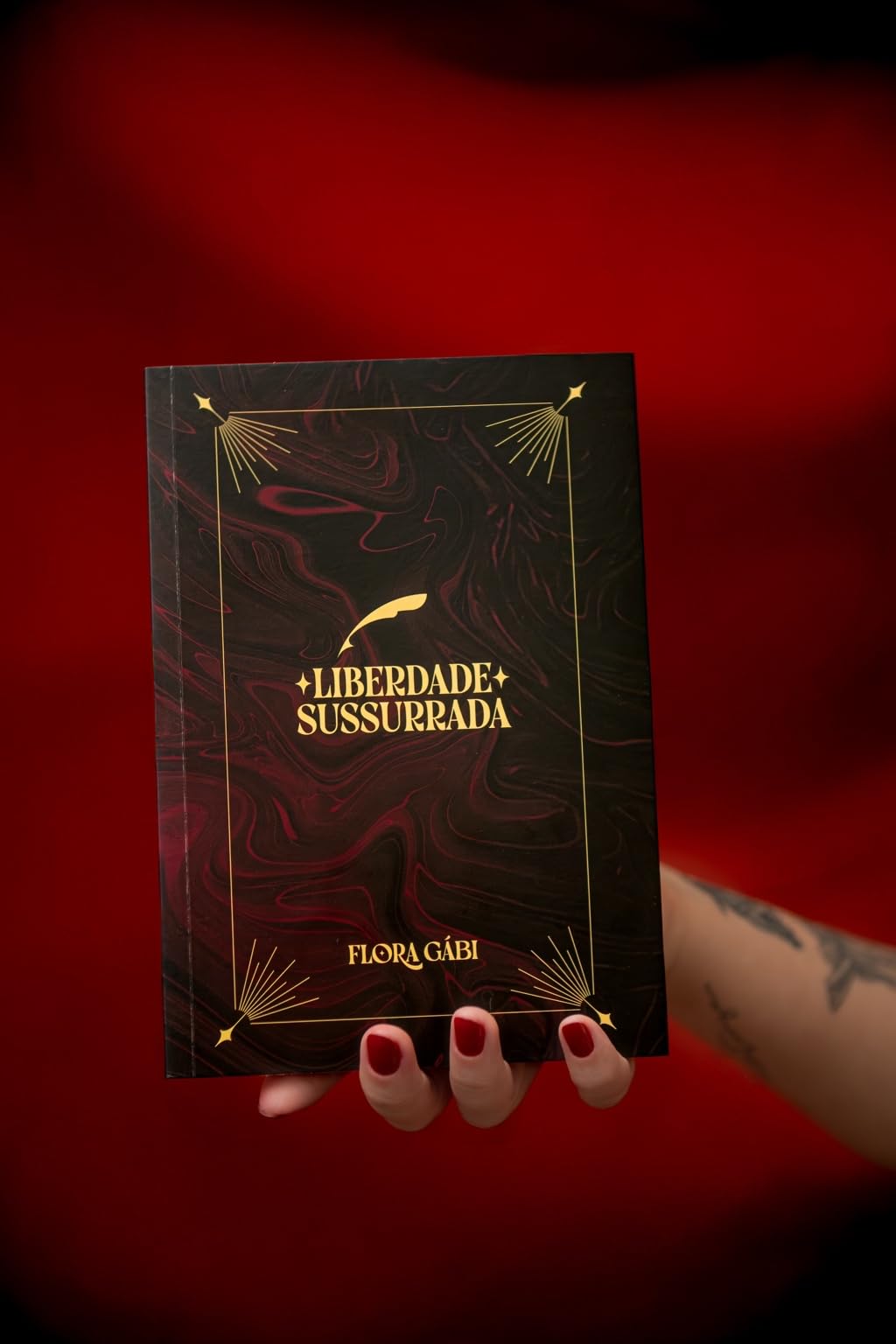 Capa de Liberdade Sussurrada