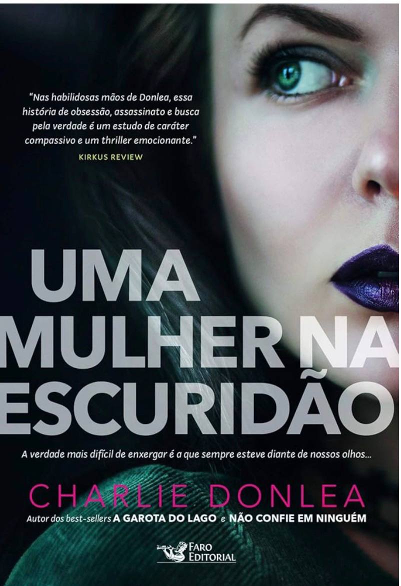 Uma mulher na escuridão