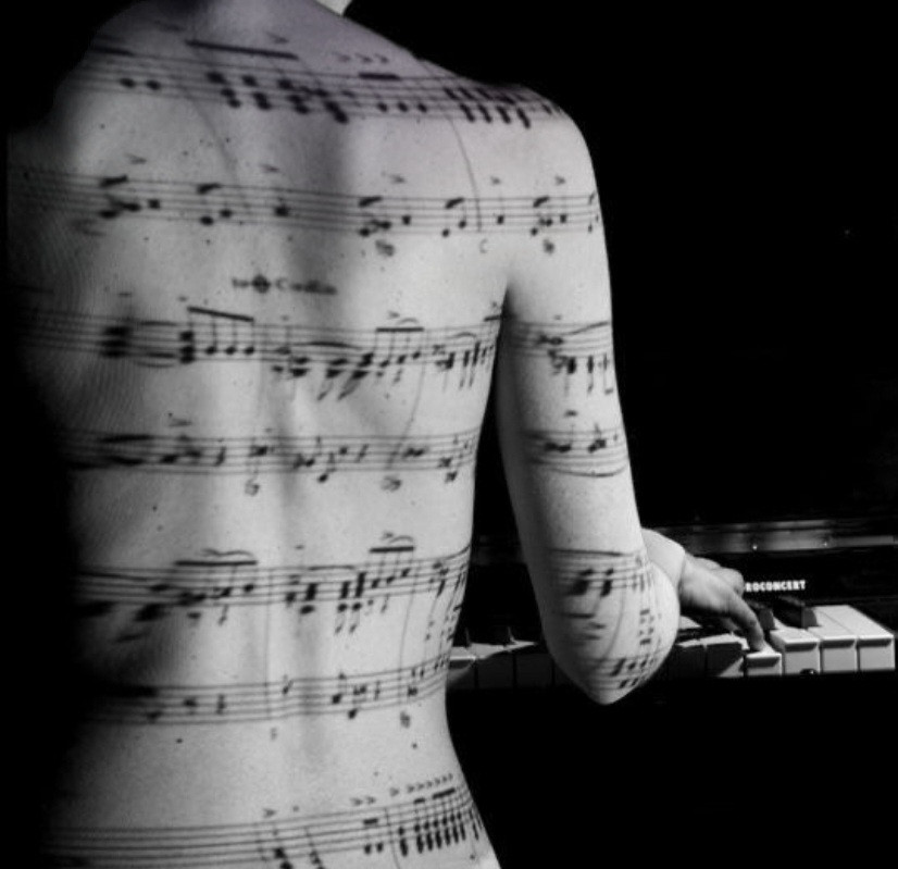 🅢🅔🅧🅧🅧🅣🅞🅤

Conto:
Som, Sexo & Sensações. 
(Parte I e II.)

https://www.literunico.com.br/jjr/post/4417

https://www.literunico.com.br/jjr/post/4418

---☆---
JJr.