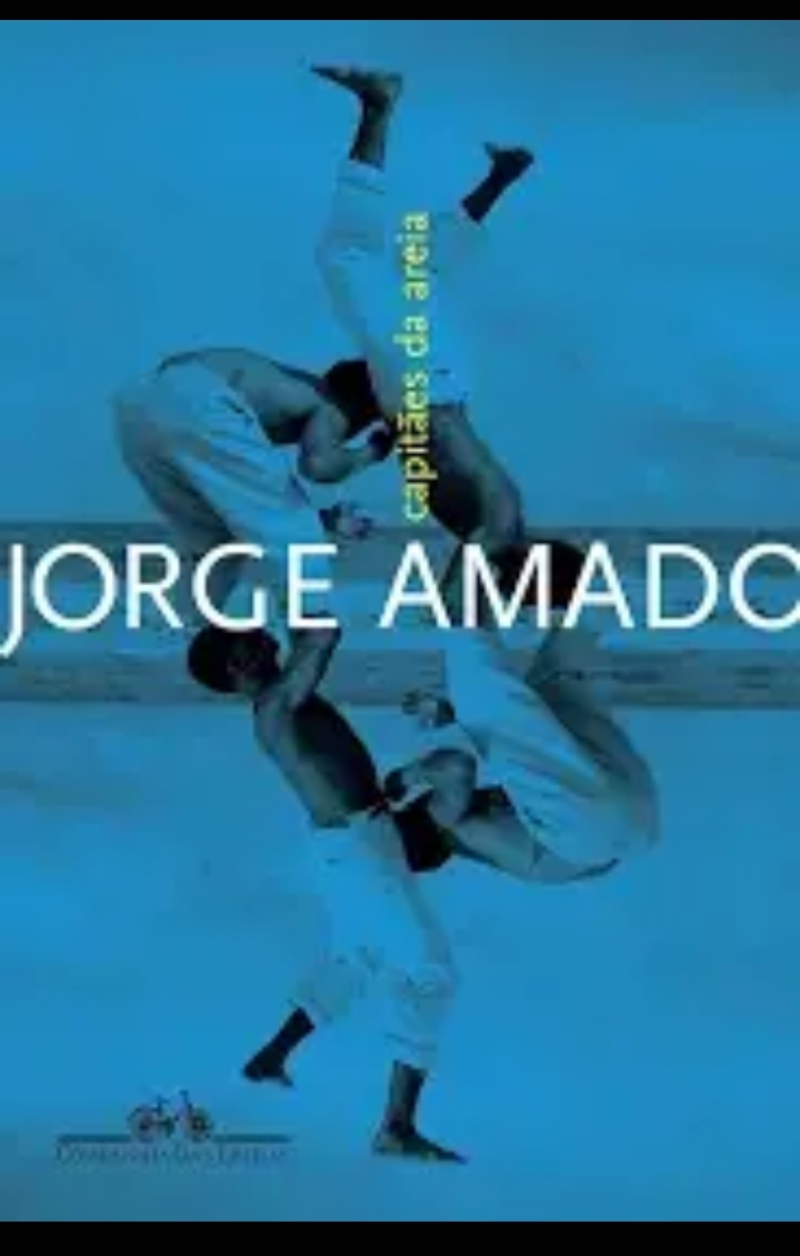 #desafio 365 dias

Dia 01 - 1 - Qual seu livro preferido dentre todos (sem ser seu)?

É uma pergunta deveras complexa, muitos são os livros que me mudaram e me tornaram em poeta. Vou de Capitães da Areia, do grandioso Jorge Amado, um livro que reflete as infinitas nuances da sociedade não só baiana, como brasileira como um todo. Um grupo de garotos, moradores de um trapiche abandonado, que cometem crimes para sobreviver sempre correndo o risco de parar no reformatório (o que efetivamente ocorre numa parte da história). Jorge Amado revela uma verdade nua e crua, nos choca e nos cativa com esses garotos